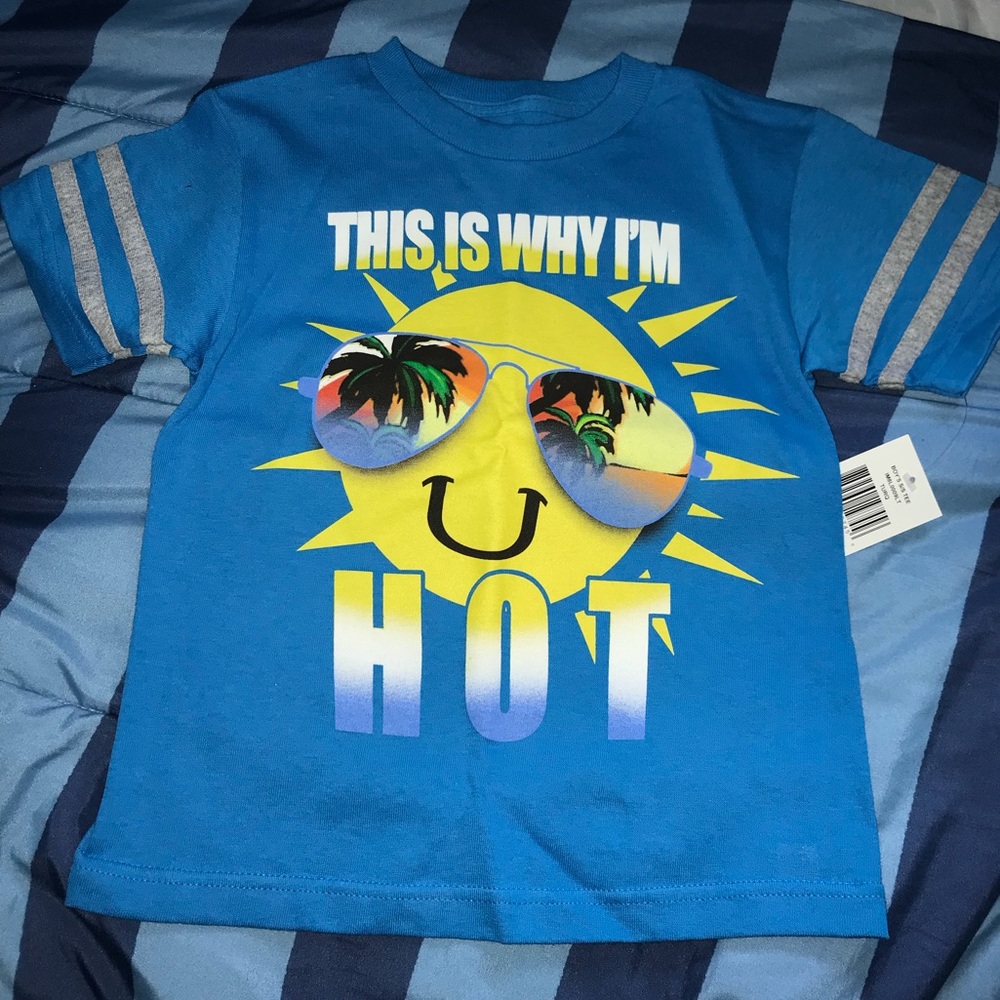 ⭐️WHY I’M HOT TEE